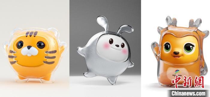 設(shè)計團隊曾嘗試在冰殼之下更換成老虎、兔子或麋鹿等形象。(資料圖) 劉平云供圖