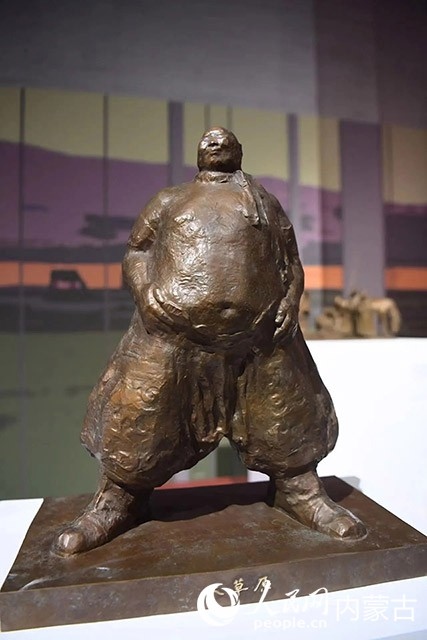 吳為山作品《大草原》。人民網記者富麗娟攝