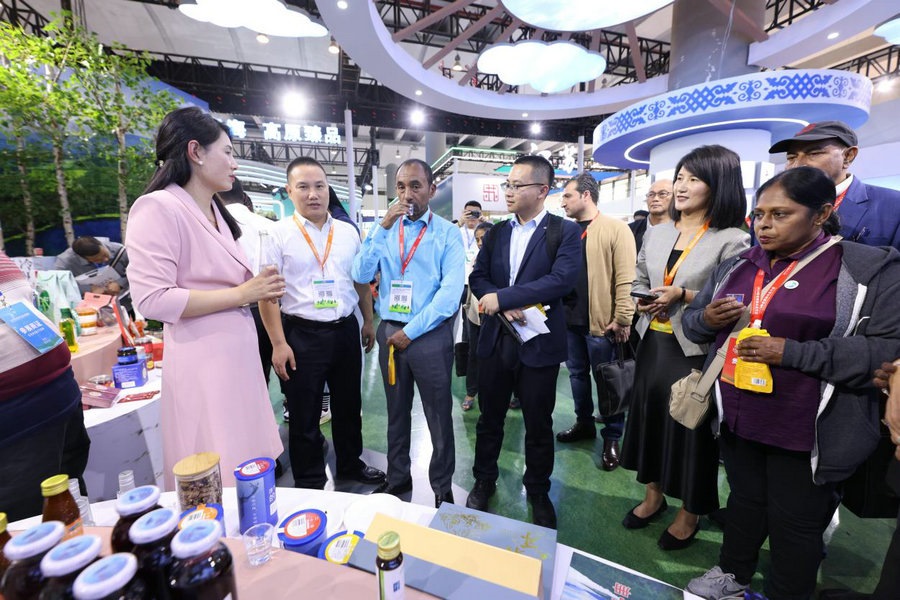 1732777575894974.jpg 展會1.jpg