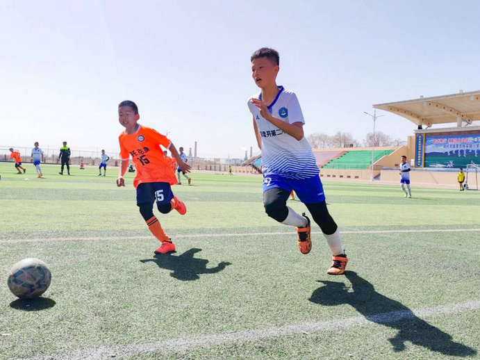 1743150467650210.jpg 足球.jpg