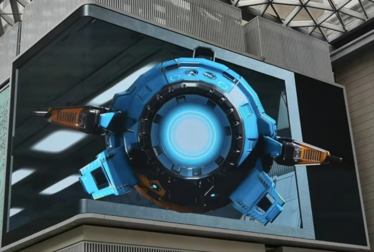 外灘中央內(nèi)庭的裸眼3D大屏。人民網(wǎng) 黃津曉虎攝