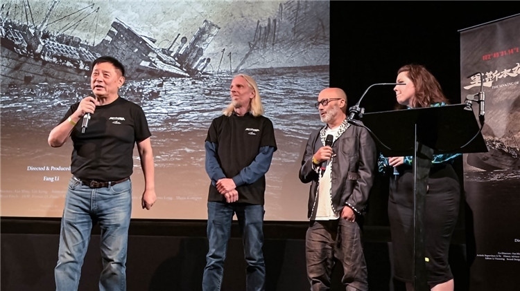 導演方勵以及團隊成員分享體會。郭錦標攝