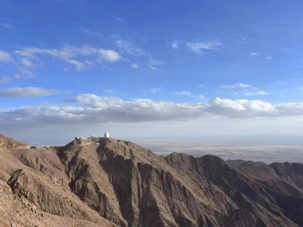 墨子巡天望遠(yuǎn)鏡遠(yuǎn)景圖。（中國科學(xué)技術(shù)大學(xué)供圖）