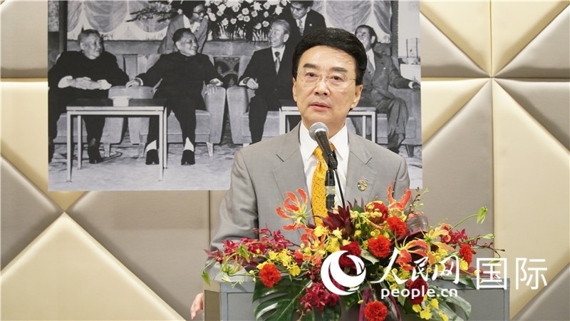 在日中國(guó)企業(yè)協(xié)會(huì)會(huì)長(zhǎng)王家馴致祝酒詞。人民網(wǎng) 蔣曉辰攝