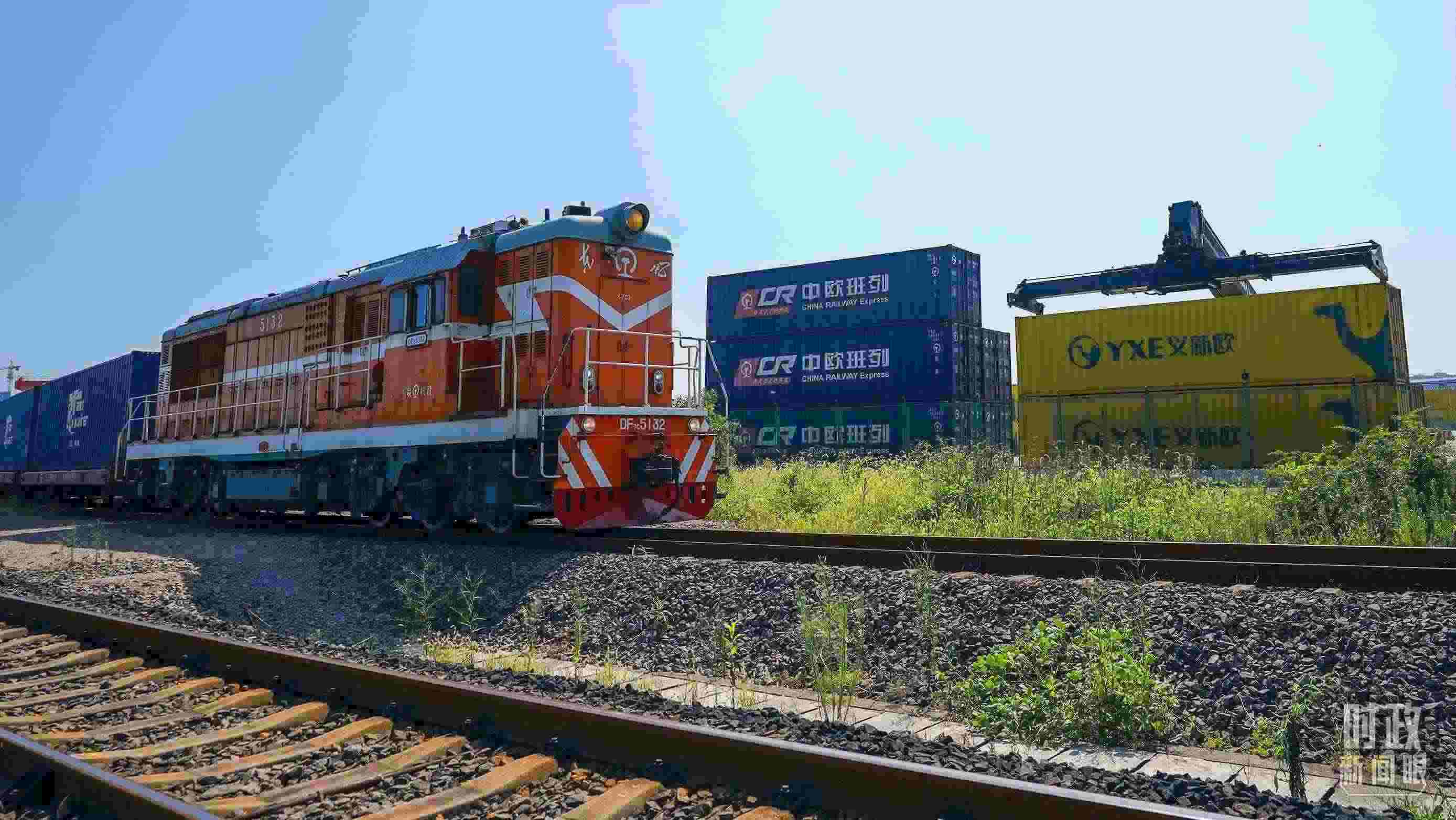 △“義新歐”先后開通了18條點對點的班列主線，業(yè)務范圍輻射50多個國家和160多個城市。（總臺國廣記者李晉拍攝）