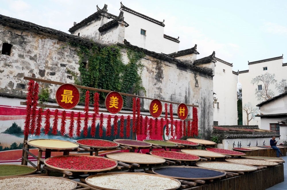 婺源縣王村石門自然村一角（2023年10月11日攝）。