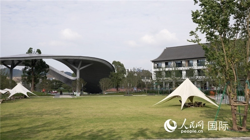 安吉露營地。人民網(wǎng) 彭昱凱攝