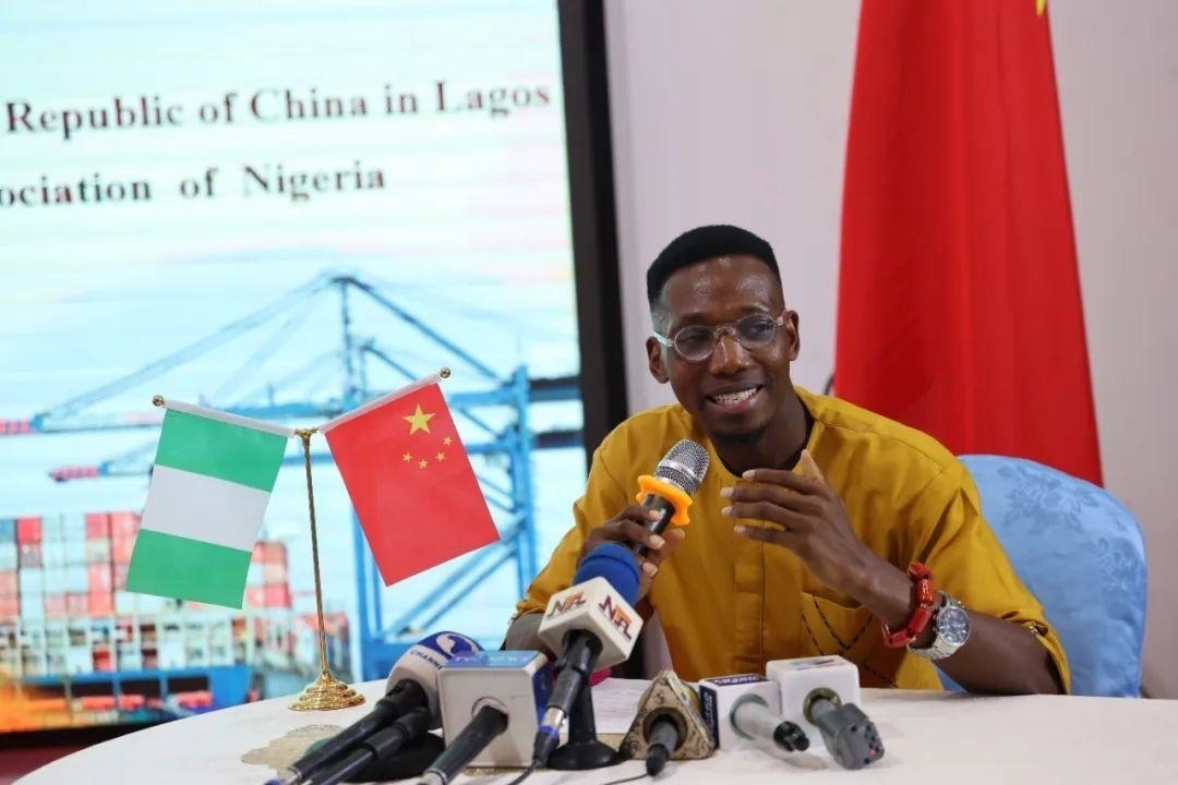 尼日利亞孔子學院留華同學會會長吳文仲分享經(jīng)驗。駐拉各館總領(lǐng)館供圖