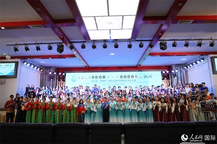 獲獎選手合影。人民網(wǎng)記者 孫廣勇攝