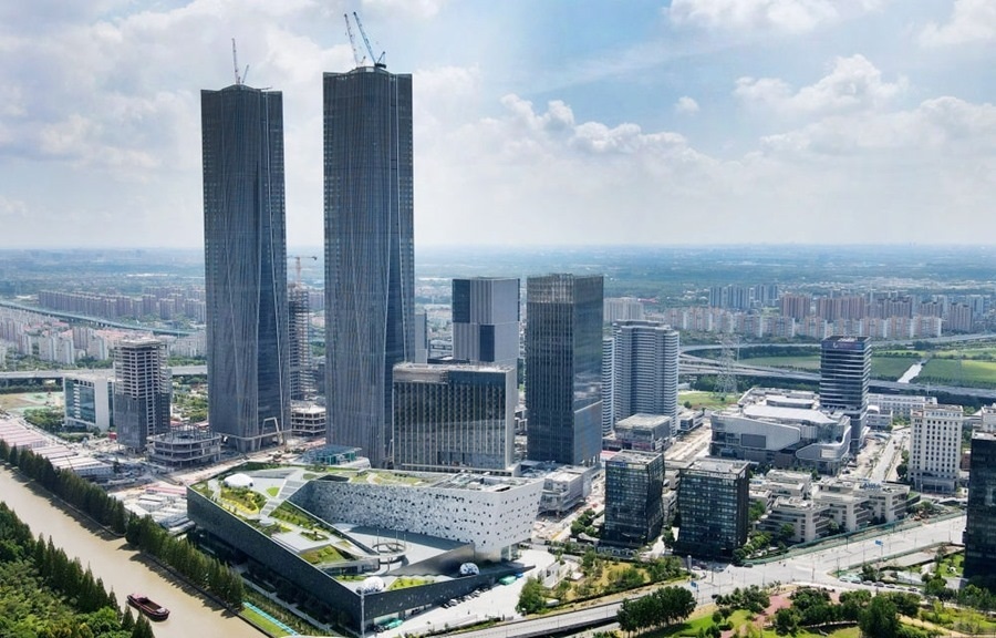 位于上海浦東新區(qū)的張江科學(xué)會(huì)堂（前）（2023年9月10日攝，無(wú)人機(jī)照片）。