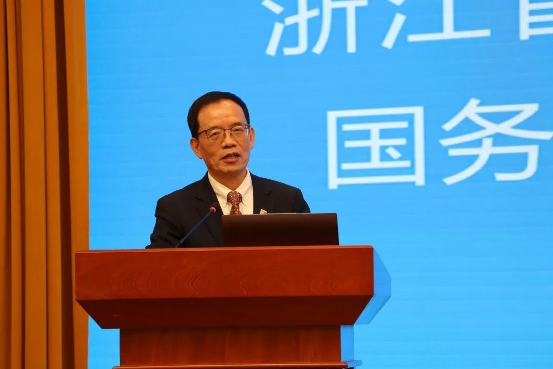 浙江省區(qū)域國(guó)別與國(guó)際傳播研究智庫(kù)聯(lián)盟首席專家、浙江師范大學(xué)非洲區(qū)域國(guó)別學(xué)學(xué)部學(xué)術(shù)委員會(huì)常務(wù)副主任劉鴻武致辭。主辦方供圖