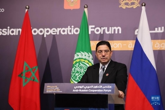 12月20日，在摩洛哥南部城市馬拉喀什舉行的第六屆阿拉伯-俄羅斯合作論壇主議程結(jié)束后，摩洛哥外交大臣布里達在記者會上講話。新華社記者霍晶攝