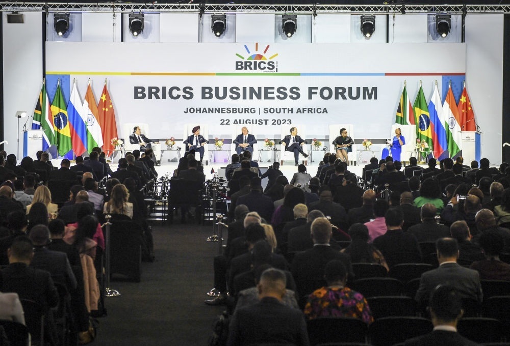 這是2023年8月22日在南非約翰內(nèi)斯堡拍攝的金磚國(guó)家工商論壇現(xiàn)場(chǎng)。新華社記者 李亞輝 攝