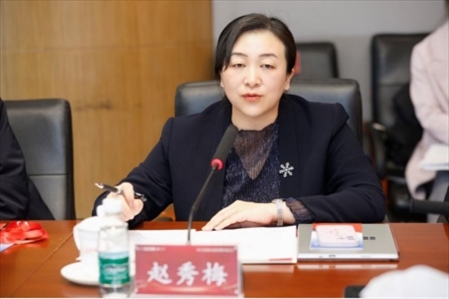 人民網(wǎng)輿情數(shù)據(jù)中心主任、人民在線總經(jīng)理趙秀梅發(fā)言