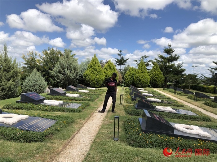 烈士園區(qū)。人民網(wǎng)記者 黃培昭攝