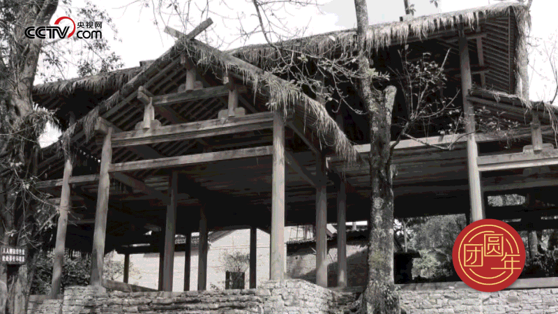 △ 云南省騰沖市清水鄉(xiāng)三家村的司莫拉佤族村曾經(jīng)是貧困村，隨著國(guó)家脫貧攻堅(jiān)、鄉(xiāng)村振興的推進(jìn)，這個(gè)小村寨舊貌換新顏，變成了名副其實(shí)的美麗鄉(xiāng)村。