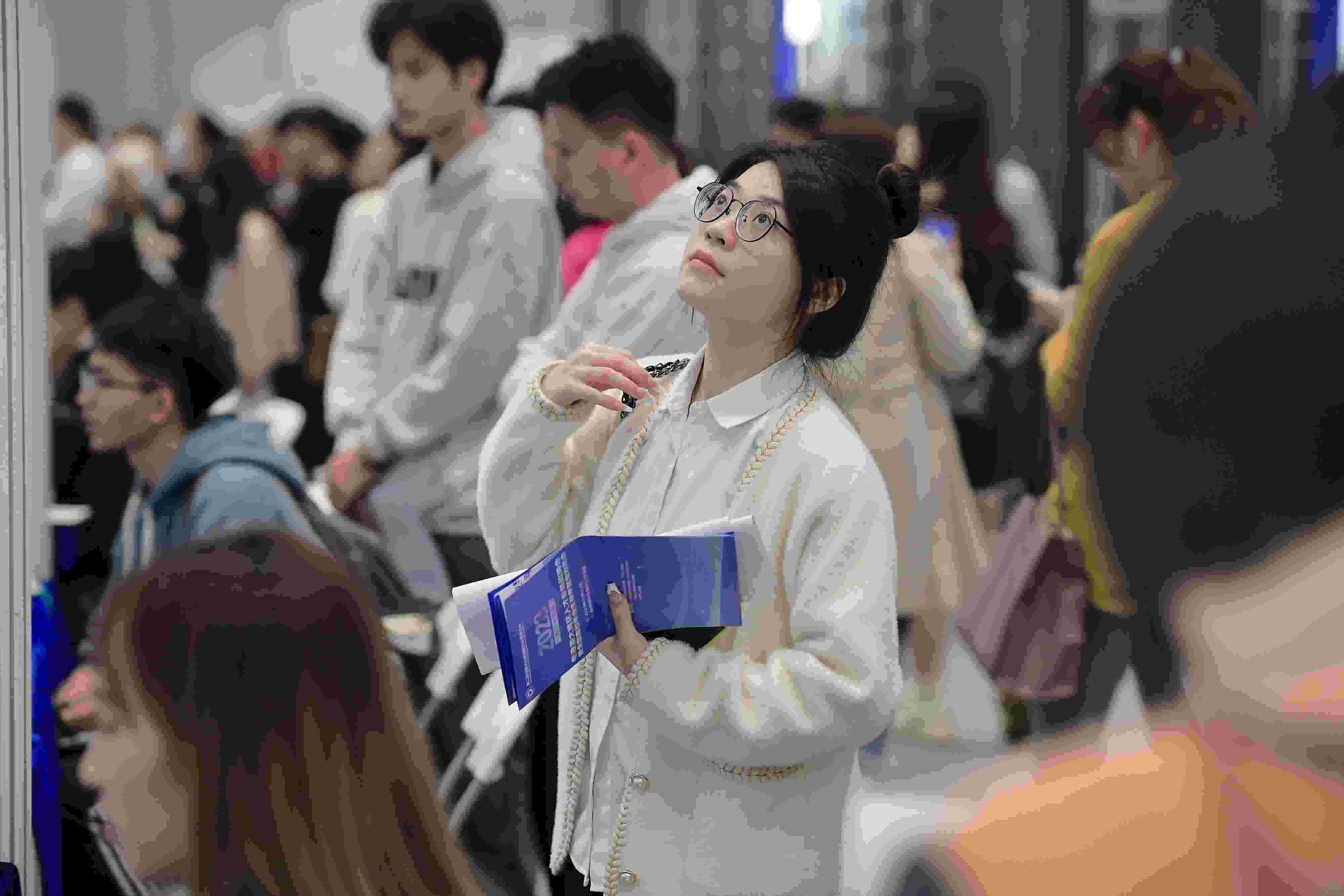  2023年11月22日，2023年粵港澳大灣區(qū)人才專場招聘會暨第27屆全國高校畢業(yè)生秋季就業(yè)雙選會在深圳國際會展中心舉辦。