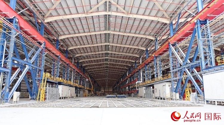 已移交業(yè)主的C201船體車間。人民網(wǎng)記者管克江攝