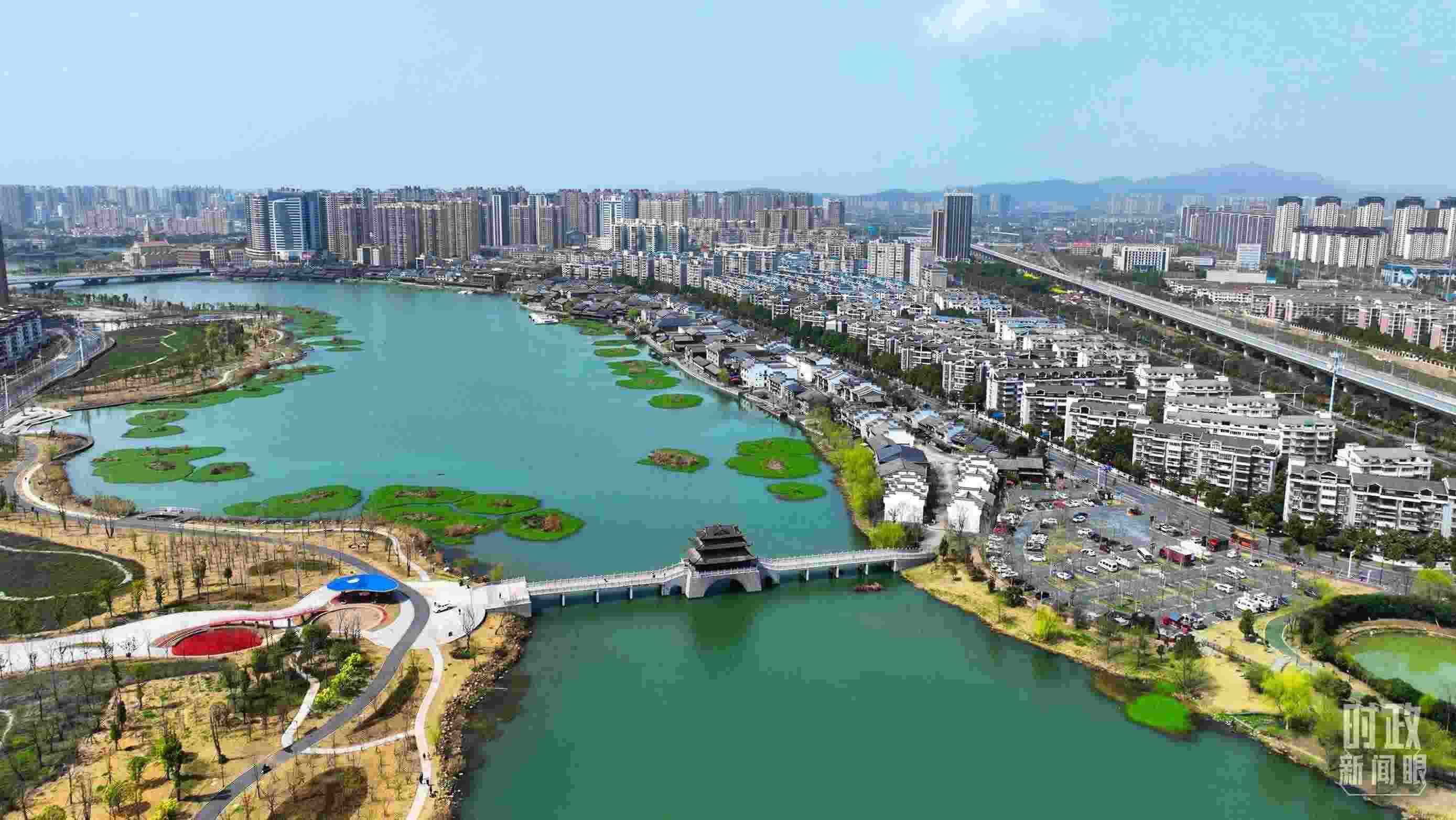 湖南常德。此次座談會前，習近平在長沙、常德兩地實地考察。（總臺央視記者范凱拍攝）