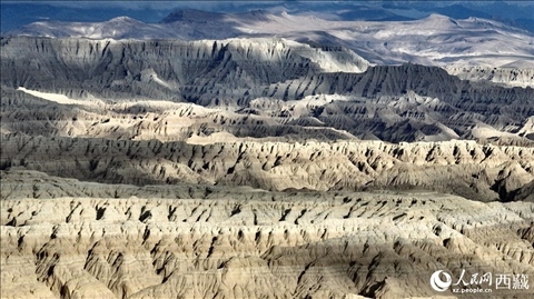 西藏阿里地區(qū)札達土林國家地質公園。人民網記者 次仁羅布攝