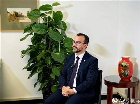 巴西文化部副部長(zhǎng)卡西修斯·羅薩接受人民網(wǎng)專訪。人民網(wǎng)記者 符園園攝