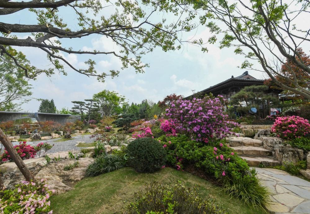 這是2024年4月12日拍攝的成都世園會主會場寧波園。新華社記者 王曦 攝