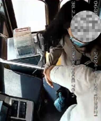 公交車上他一聲大吼！魏杰，好樣的！