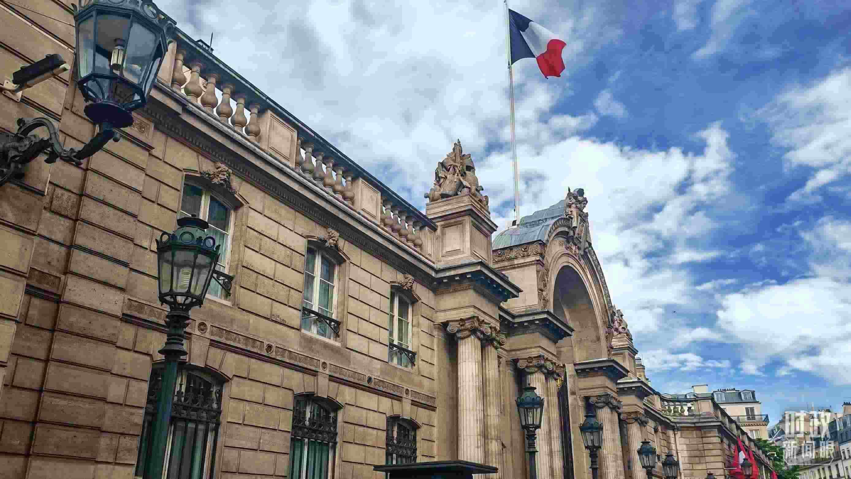 △愛(ài)麗舍宮。（總臺(tái)央視記者劉琦拍攝）