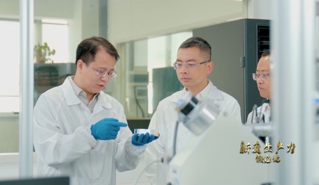 長沙巴斯夫杉杉電池材料研究院，正在進行電池材料研究。