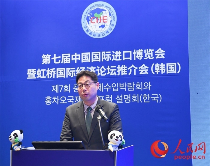 三養(yǎng)方圓集團副社長韓世爀發(fā)言。 人民網(wǎng) 程安康攝