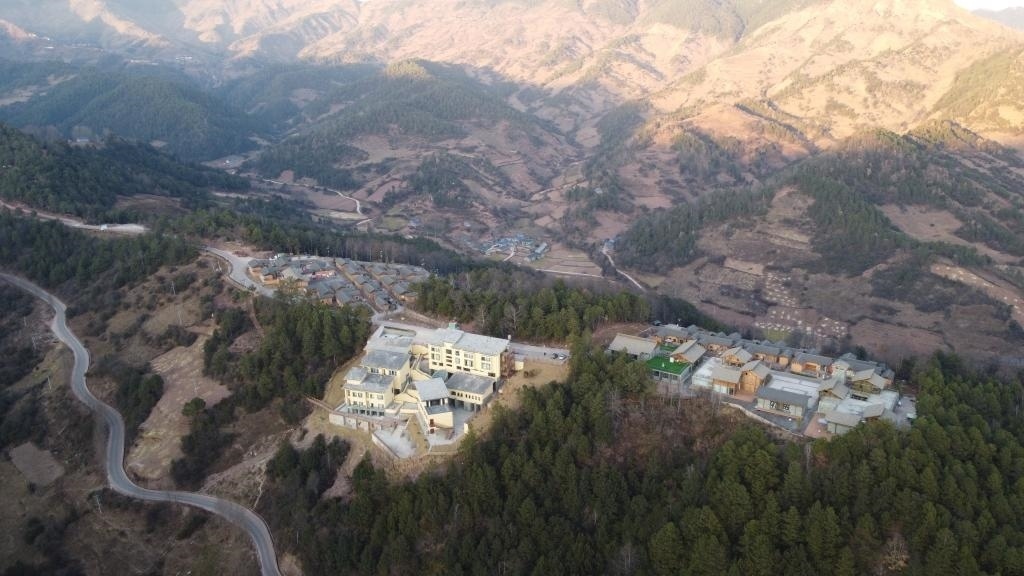 三河村全景（無人機(jī)照片）。新華社記者 尹恒 攝