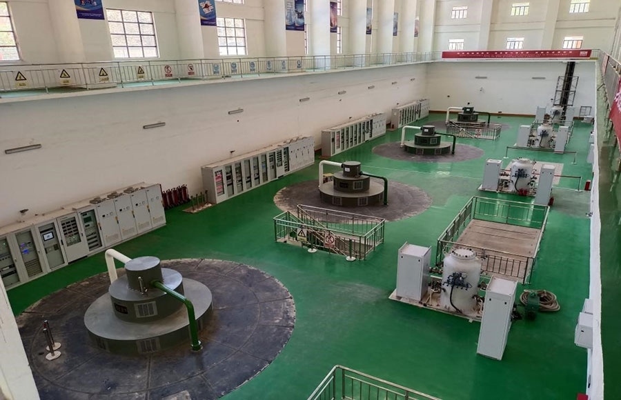  剛果（金）布桑加水電站四臺(tái)發(fā)電機(jī)組。中鐵資源集團(tuán)供圖