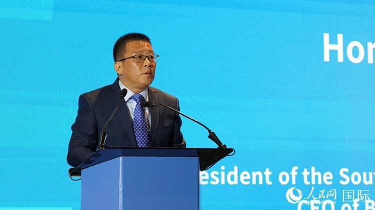 張朝陽(yáng)會(huì)長(zhǎng)致辭。人民網(wǎng) 劉暢攝