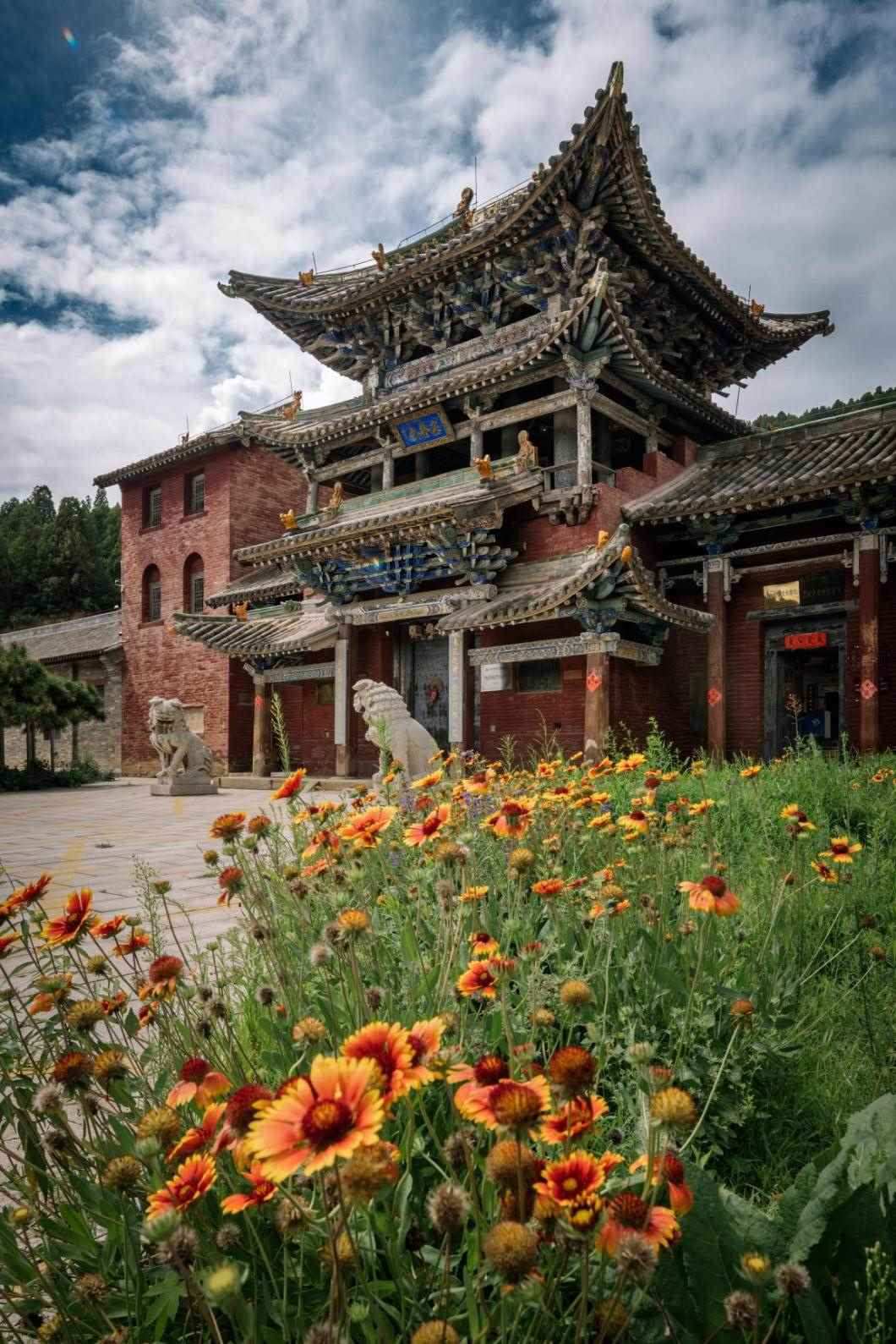 全國(guó)重點(diǎn)文物保護(hù)單位定林寺。蘇唐詩(shī)攝