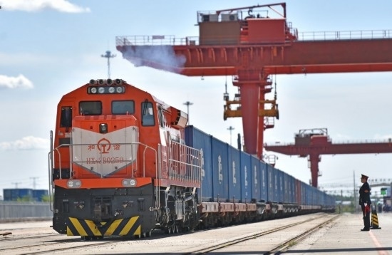 2023年9月19日，列車從中歐班列（沈陽）集結(jié)中心出發(fā)，將經(jīng)由滿洲里口岸駛向歐洲。截至2024年8月2日，中歐班列（沈陽）集結(jié)中心往返開行中歐班列數(shù)突破1000列，運輸貨物超8萬標(biāo)箱。