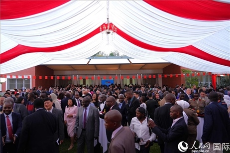 國慶招待會現(xiàn)場。人民網(wǎng)記者 黃煒鑫攝