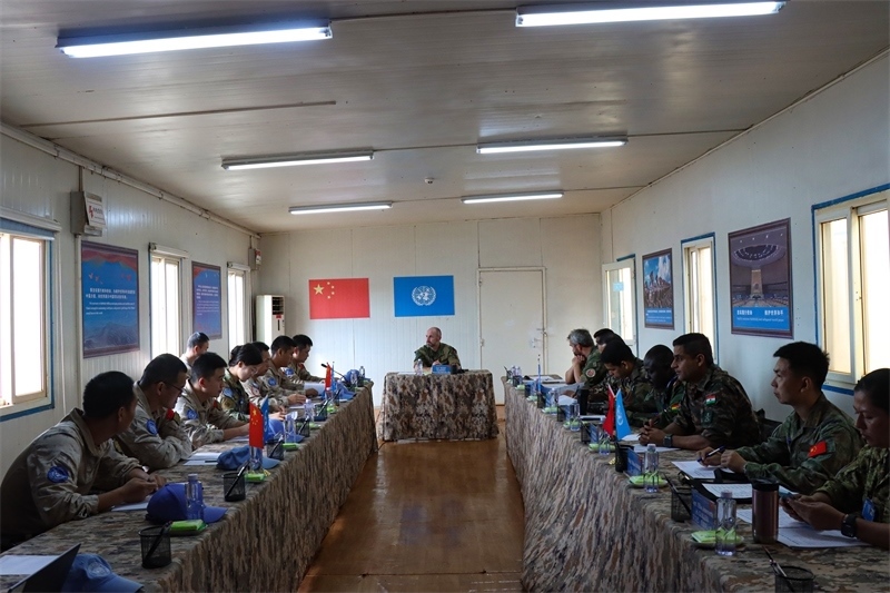 圖1-分隊進行情況匯報(馬騫攝)