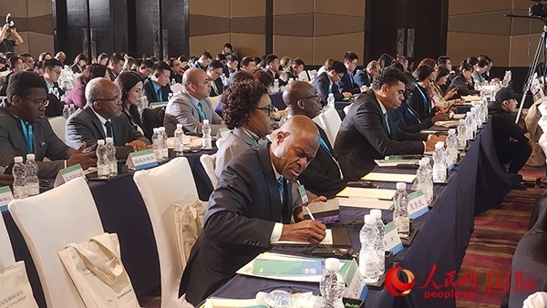 與會來賓在認真記錄。人民網記者 萬宇攝