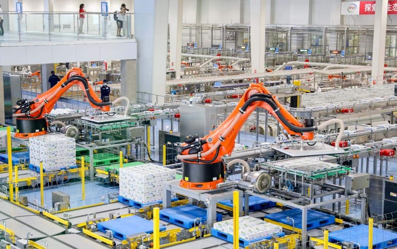 伊利數(shù)智化布局領(lǐng)跑行業(yè)。（受訪者供圖）