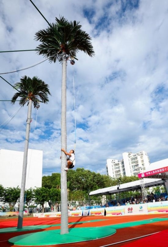 11月23日，海南隊選手曾祥天在比賽中。新華社記者 楊植森 攝