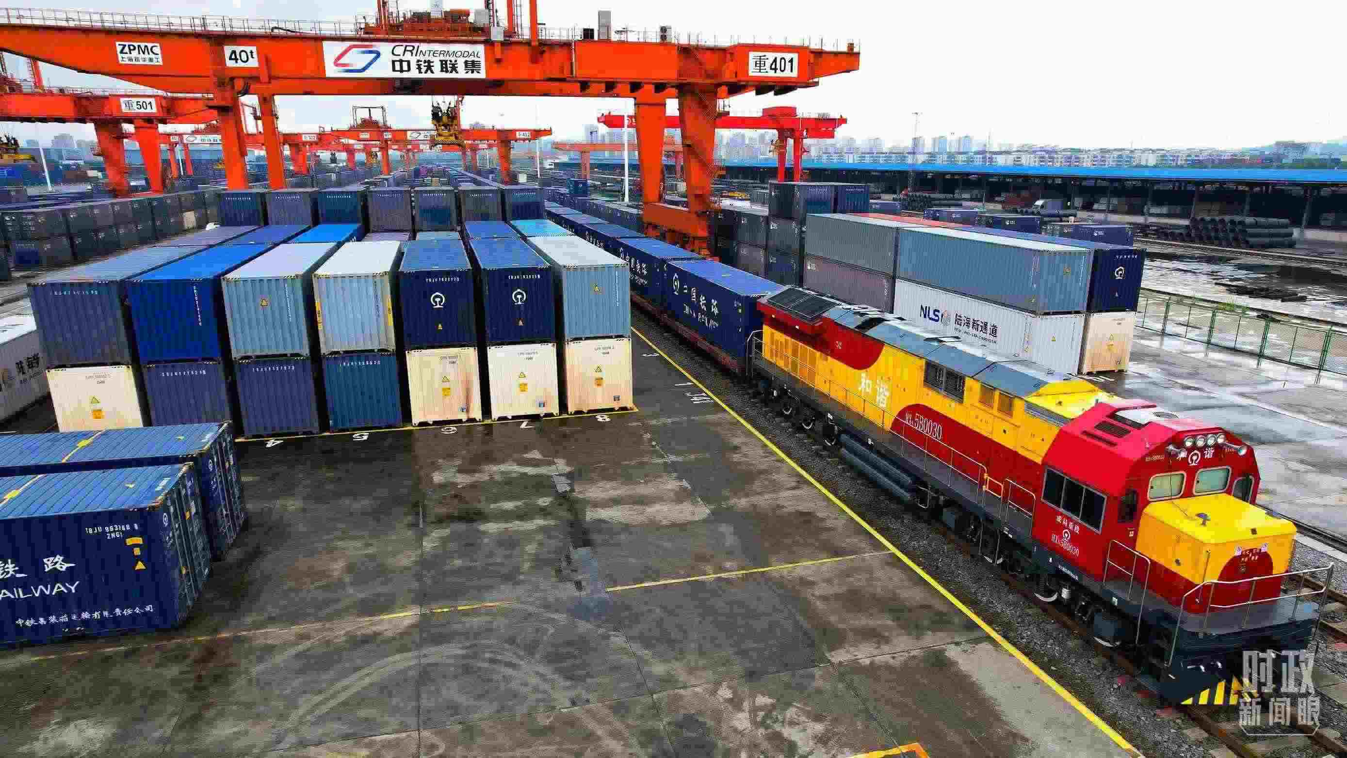 △重慶國際物流樞紐園區(qū)。（總臺(tái)記者劉雨拍攝）