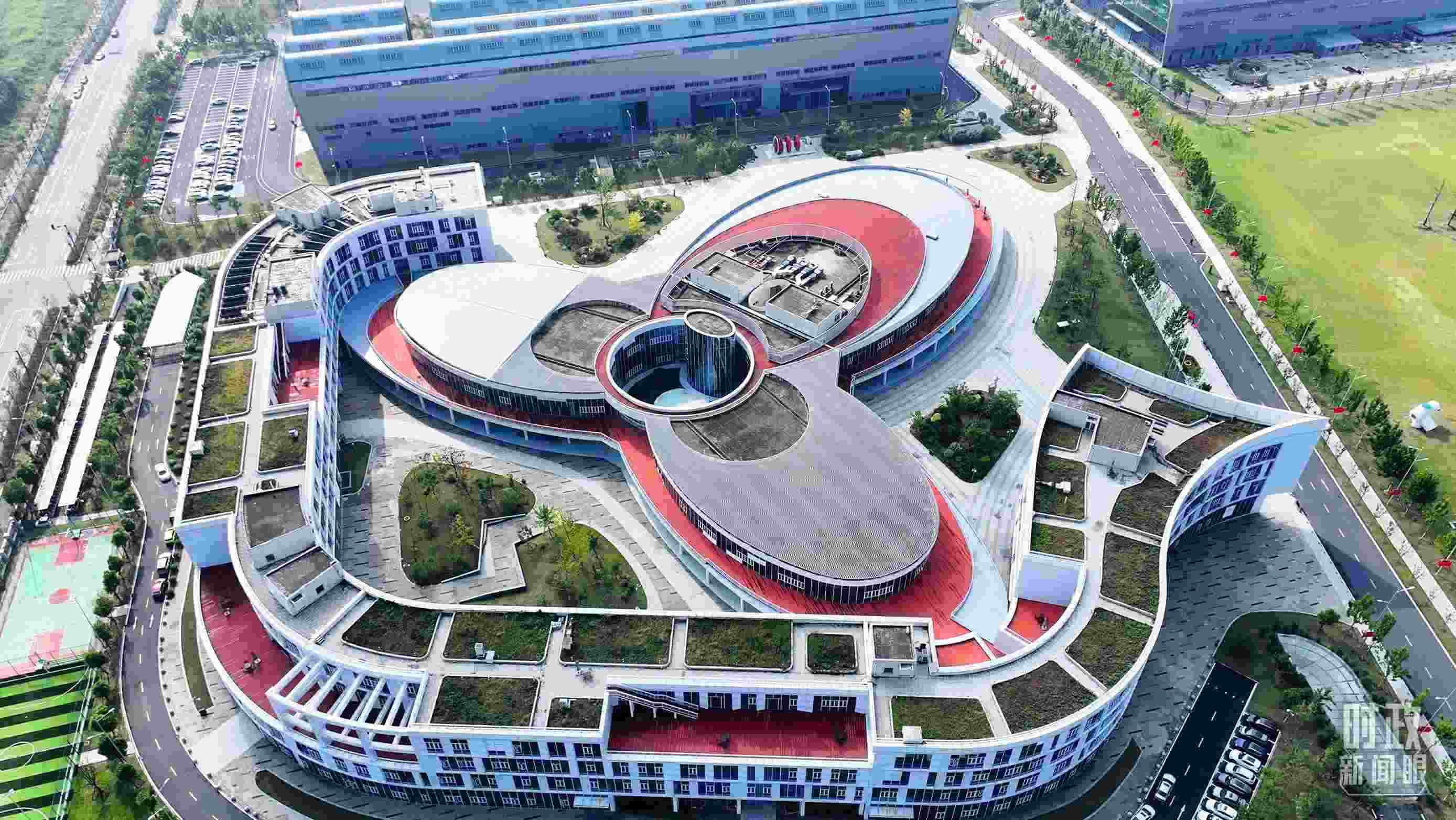 △位于合肥未來大科學(xué)城的聚變堆主機(jī)關(guān)鍵系統(tǒng)綜合研究設(shè)施園區(qū)。（總臺(tái)記者陳志猛拍攝）