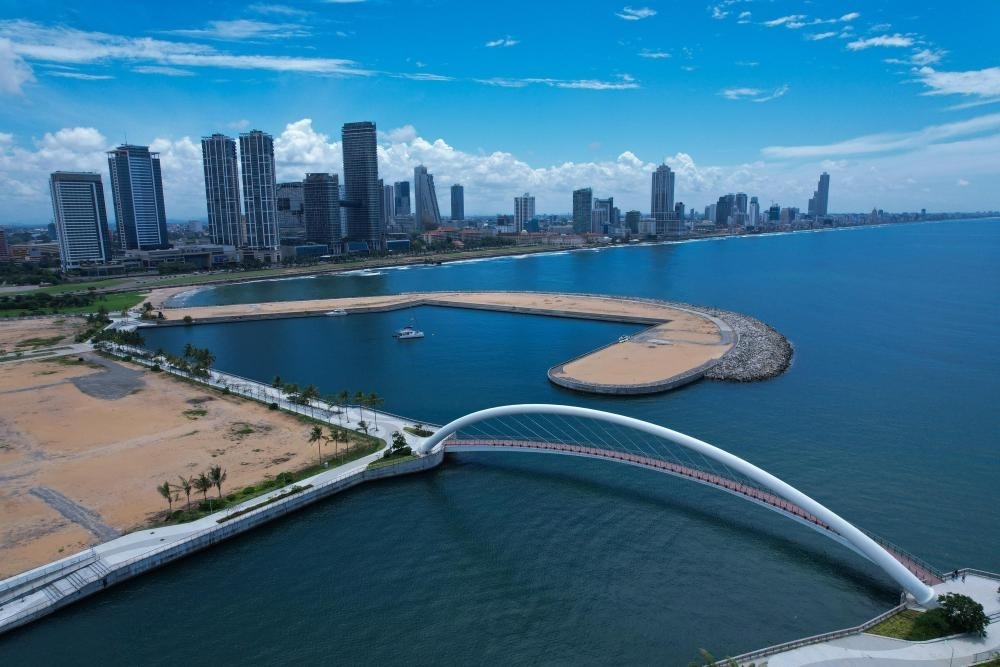 這是2024年10月26日在斯里蘭卡科倫坡港口城拍攝的城市風(fēng)光。新華社發(fā)（科倫坡港口城供圖）