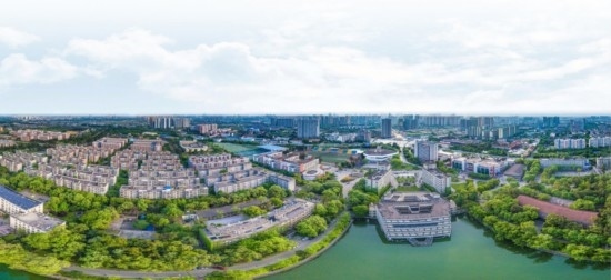 成都理工大學(xué)全景航拍圖。成都理工大學(xué)供圖