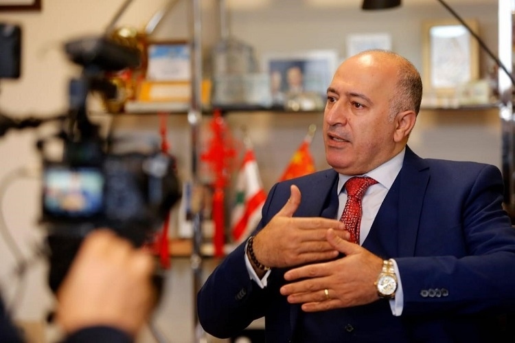 瓦里夫·庫(kù)邁哈在接受采訪。受訪者供圖