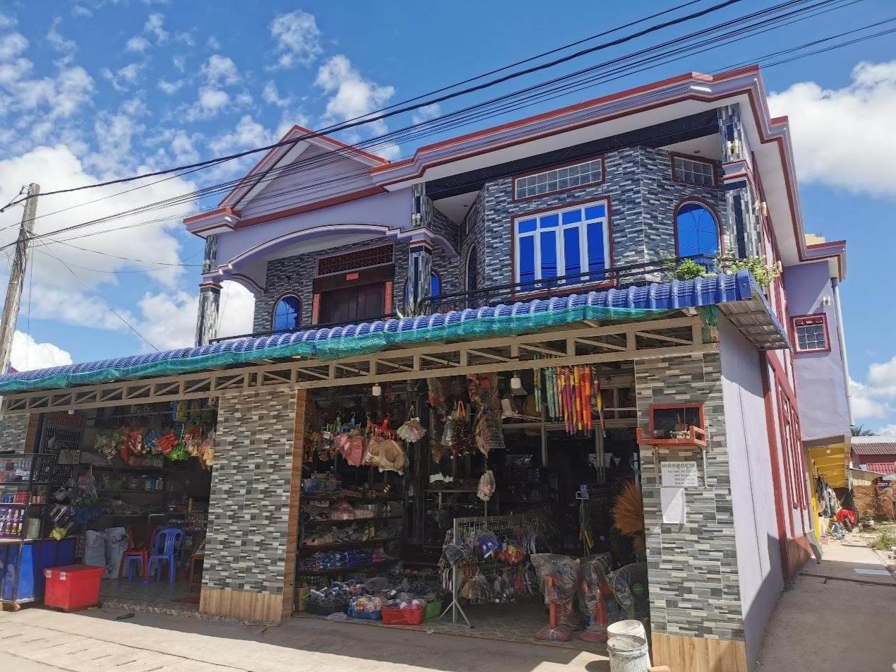 毗鄰西港特區(qū)的商店。西港特區(qū)供圖