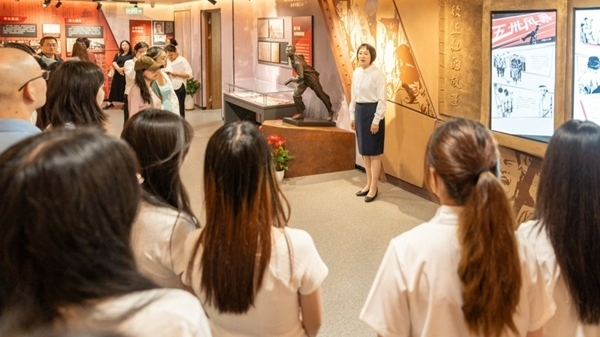 思政課現(xiàn)場(chǎng)。東華大學(xué)供圖